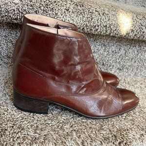 Rodolfo Valentino Men's Dark Tan  Leather Cap Toe Side Zip Ankle Boots.